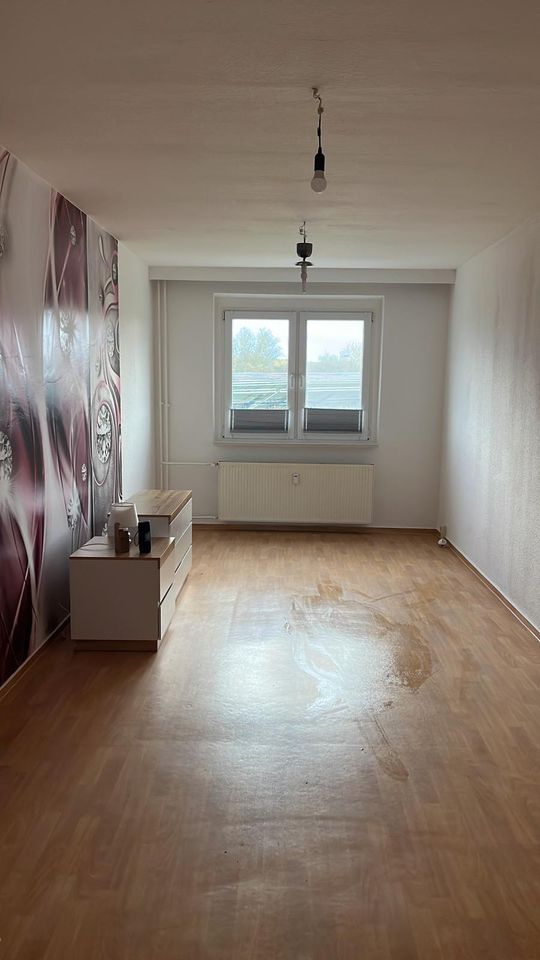 Helle 3R. Whg 85m² ab 12/2023 im EG zu vermieten! warm-Miete! in Friedland