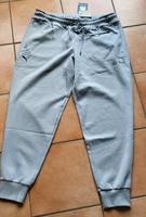 AMG petronas formula Puma Hose Sport Jogging grau XXL neu 56 Mülheim - Köln Dünnwald Vorschau