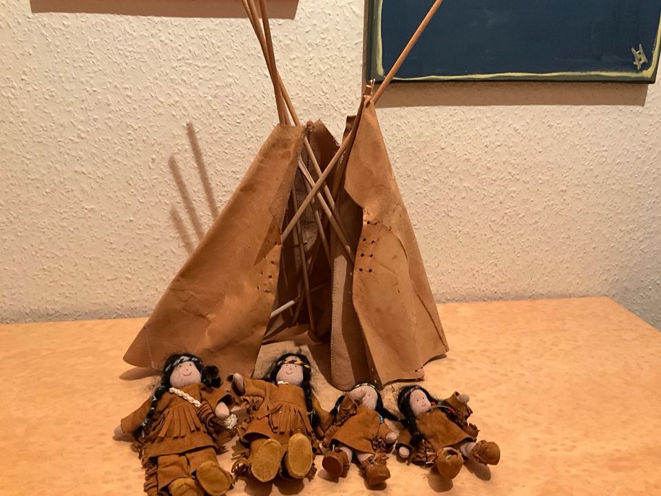 Waldorf Indianer Puppen mit Tipi in Würzburg