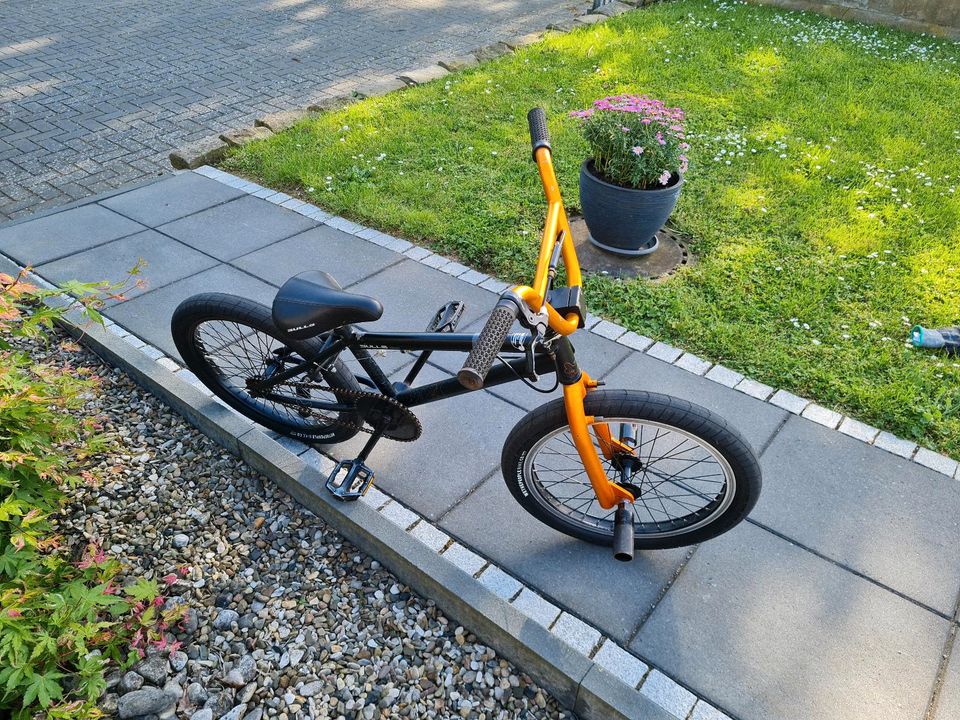 Bulls BMX Bike Rad Fahrrad schwarz orange in Lehrte