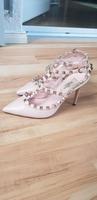 Valentino Garavani Rockstud Pumps Gr. 37 Hessen - Bad Soden am Taunus Vorschau