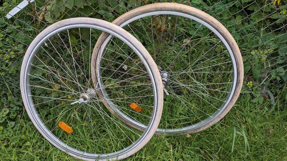 28 Zoll Laufradsatz, Velosteel, Kein Diamant, Vintage in Beetzsee