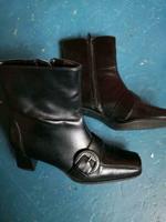 Damen Stiefeletten / Schuhe  Gr. 38 Hessen - Waldems Vorschau