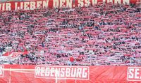 Suche mindestens 1 Ticket Relegation Regensburg gegen Wiesbaden Bayern - Regensburg Vorschau