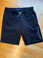 Sweatshorts TOMMY HILFIGER Jungen Gr. 176 cm München - Thalk.Obersendl.-Forsten-Fürstenr.-Solln Vorschau