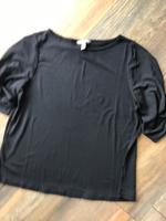 Schwarzes Blusenshirt 38 von H & M — Versand 2 Euro Niedersachsen - Wangerland Vorschau
