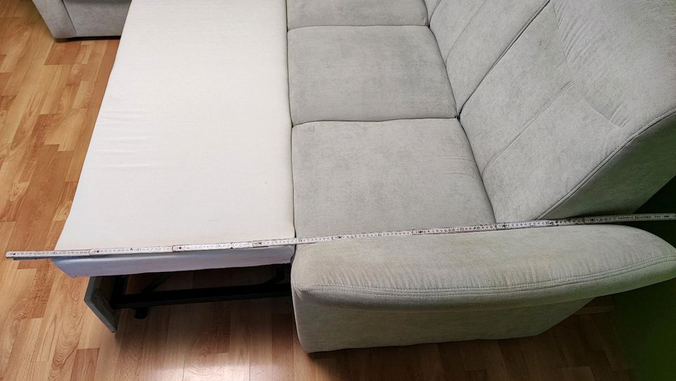 Couch, Sofa, Polsterecke mit Schlaffunktion in Freital