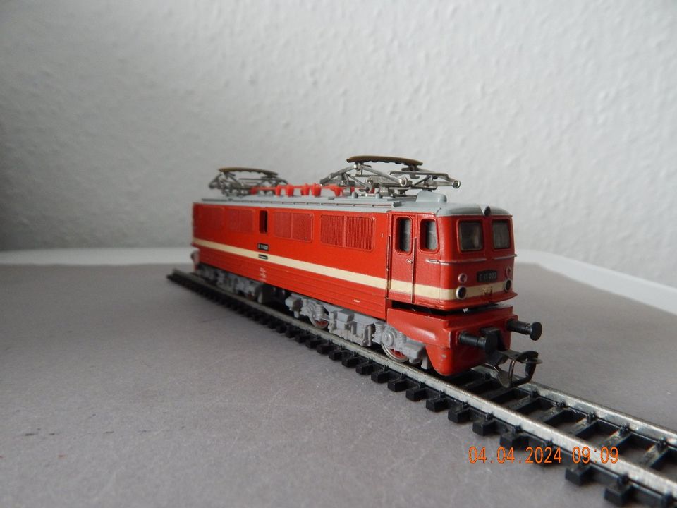 Elektrolok Modellbahn Lok BR E11 022 der DR rot Prima Zustand in Gotha