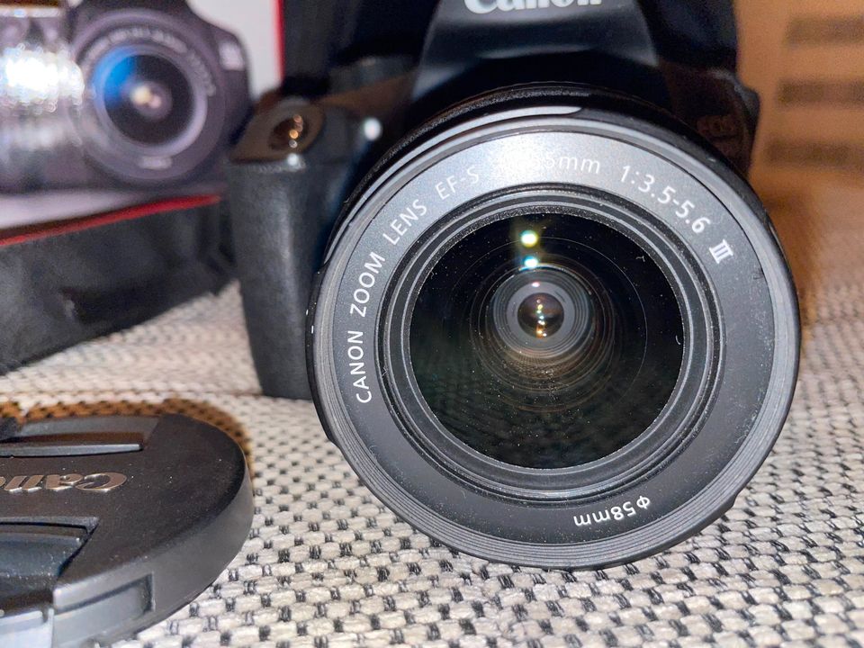 CANON EOS 1300D Spiegelreflexkamera 18-55 mm in Aura a. d. Saale