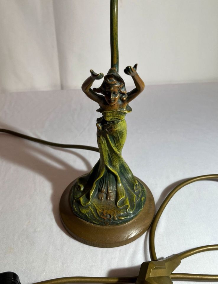 Antike Jugendstil Tischlampe Bronze Lampe Statue Frauenakt SELTEN in Sankt Augustin