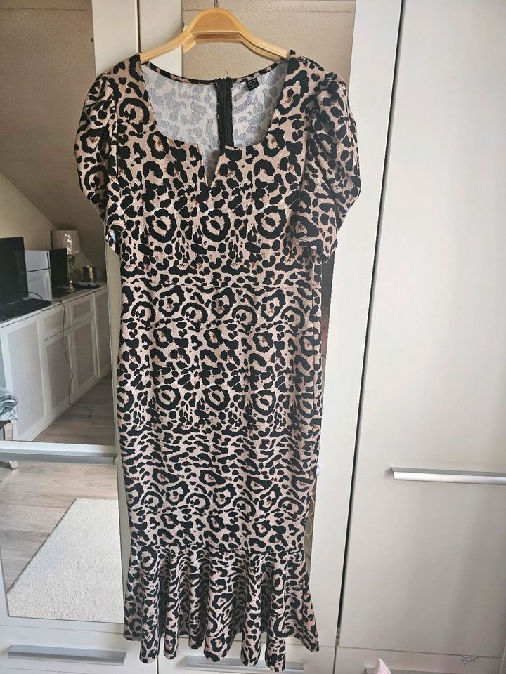 Leopard Leo Kleid Maxi Maxikleid Gr XL 42 wie neu in Sinsheim