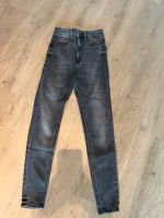 Stradivarius Jeans 34 Slim grau Niedersachsen - Wietmarschen Vorschau