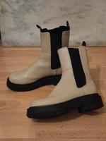 Chunky Boots H&M beige Größe 39 Stiefel Leder Bonn - Duisdorf Vorschau