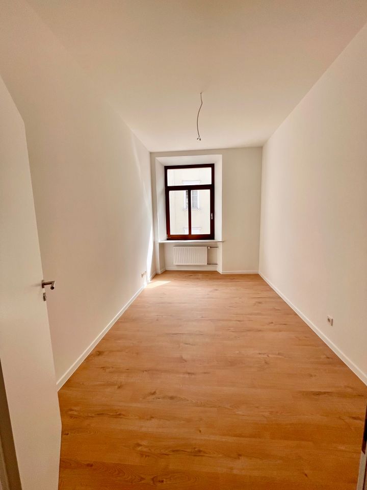 3er-WG-Paradies: Kernsarnierte 3-Zimmer-Wohnung ab sofort in der Fußgängerzone in Passau