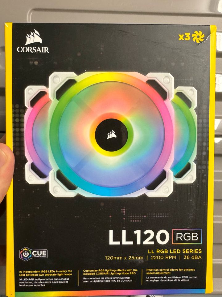Corsair iCUE Lüfter - 3x QL120 RGB - 3x LL120 RGB in Swisttal