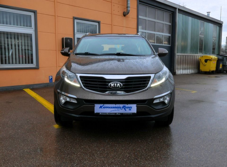 Kia Sportage 2.0CVVT Vision / AUTOM./SHZ/Kamera in Gunzenhausen