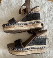 Plateau Absatz Sandaletten, Sandalen, High Heels, Größe 40 Nordrhein-Westfalen - Beckum Vorschau