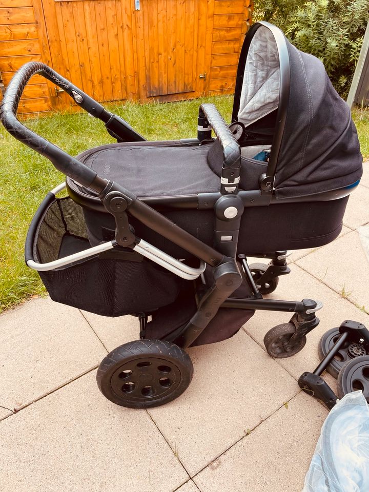 Joolz Day Kinderwagen inkl. diversem Zubehör in Neu Wulmstorf