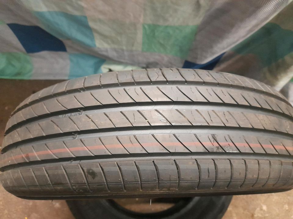 Michelin Primacy 4 165/65 R15 81T Neu DOT 2419 in Kleinrinderfeld