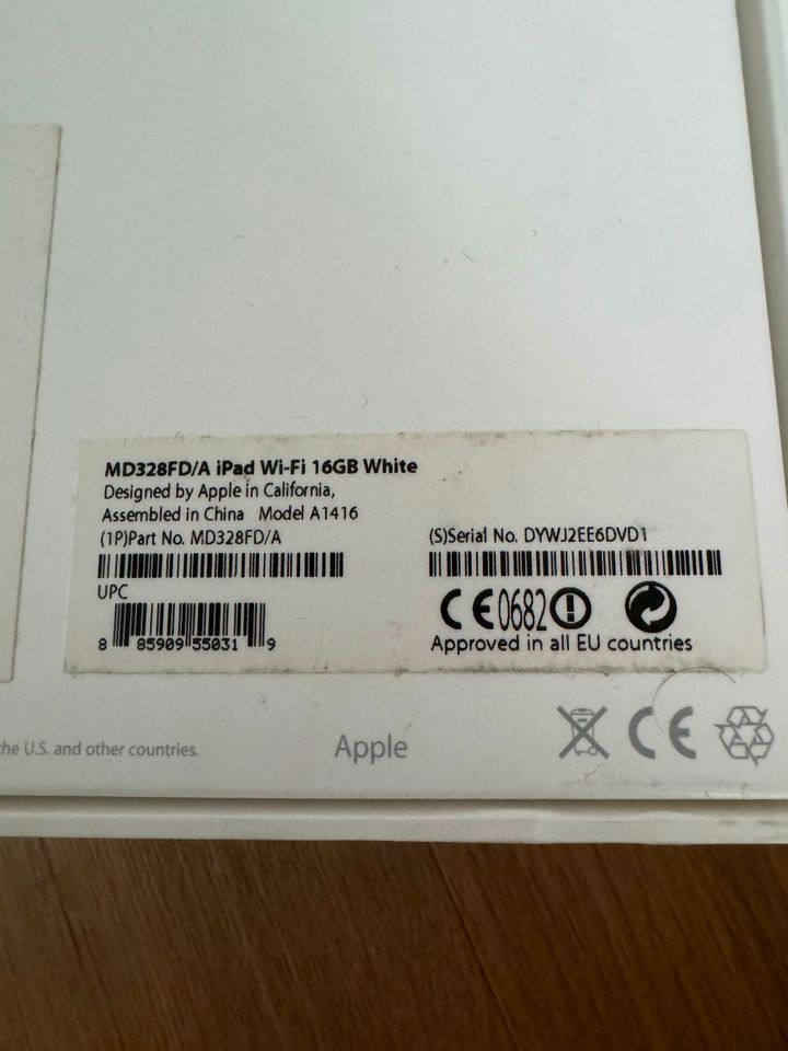 Apple iPad 3 16GB Wi-Fi (MD328FD/A) Weiß in Poing