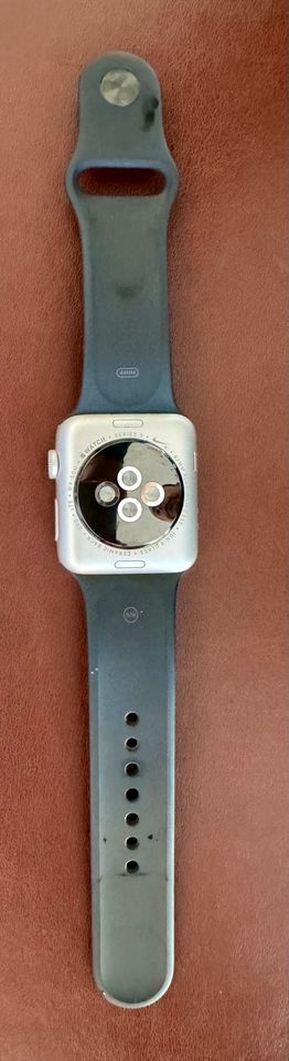 apple watch series 3 nike 42mm cellular in Offenbach