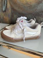 VANS knu Sneaker Turnschuhe Gr. 40 (39) beige Surfer Skater Top Baden-Württemberg - Karlsruhe Vorschau