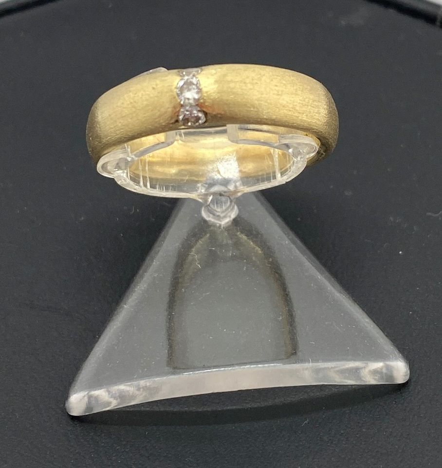 Goldring 750er 18k Gelbgold Gold Ring 3 Diamanten Gr. 17/54 785€* in Barßel