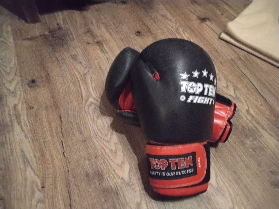 Boxhandschuhe in Eichenzell