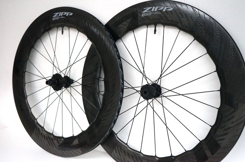 ZIPP 858 NSW Disc-Brake (2022) Centerlock (12x100mm / 12x142mm) L in Thannhausen