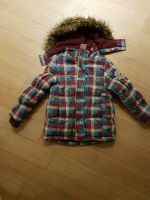 Karierte Mädchen Winterjacke Größe 116 Hessen - Schöffengrund Vorschau