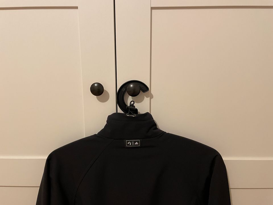 Damen Adidas Jacke schwarz, Größe 38, neuwertig in Saarburg