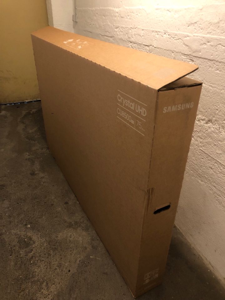 Samsung TV . Nur Verpackung !! in Köln