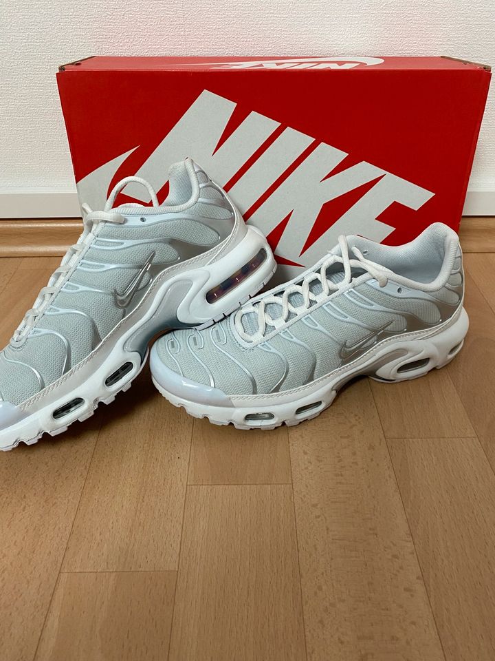 Nike Air Max Plus white/ platinum/ metallic silver in Finnentrop