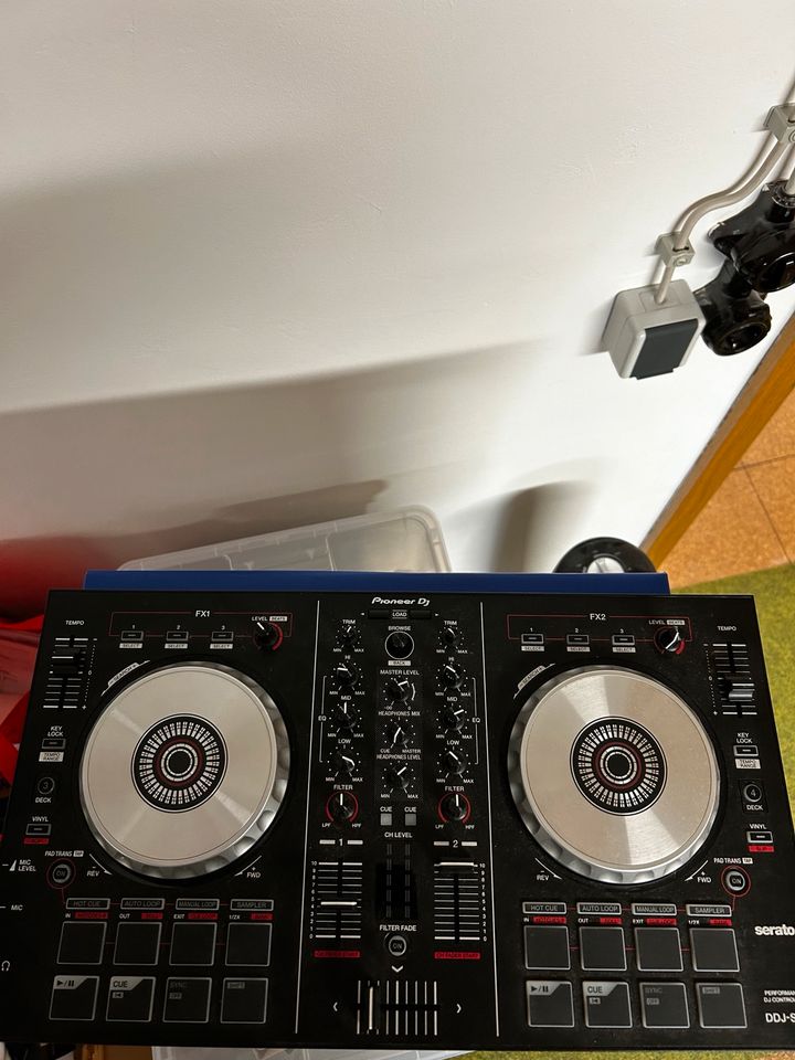 Pioneer DJ Controller in Bellheim