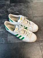 Adidas Superstar weiß grün 47 1/3 Nordrhein-Westfalen - Castrop-Rauxel Vorschau