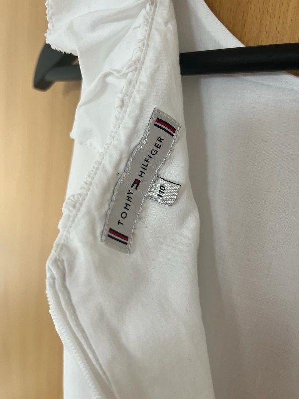 Tommy Hilfiger Mädchenkleid Gr. 140 wie neu in Hermeskeil