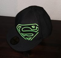 Basecap Superman schwarz Neongrün Comics Sachsen - Brandis Vorschau