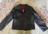 Hübsche schwarze Echtleder Jacke Leder Gr. 38 M Sachsen - Leisnig Vorschau