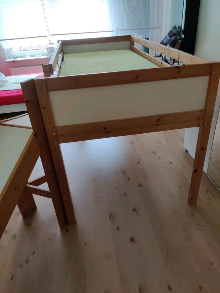 Ikea Vrådal Hochbett mit Rutsche + Paidi Vorhänge in Detmold