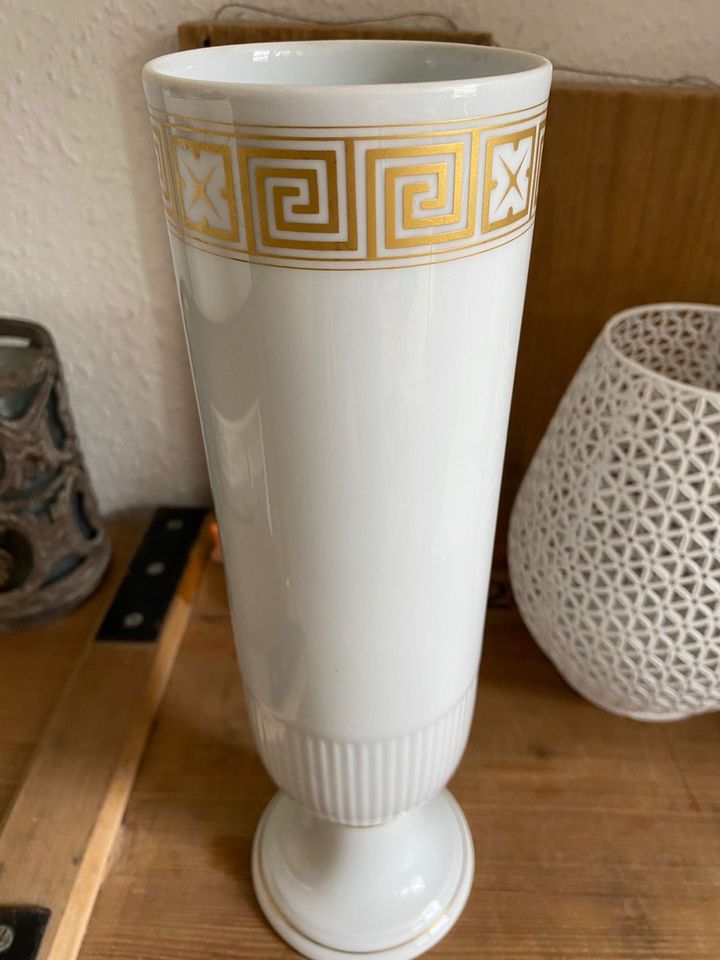 Hutschenreuther Selb Porzellan Vase wunderschön in Essen