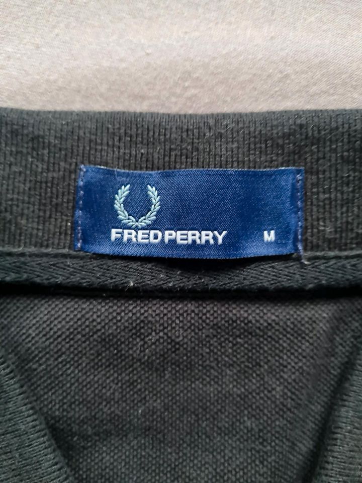 Fred Perry Poloshirt Gr.M in München