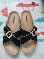 Sandalen Pantoletten Nordrhein-Westfalen - Niederzier Vorschau
