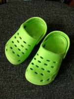 Badeschuhe Hausschuhe wie Crocs 22/23 top Zustand Sachsen - Wurzen Vorschau