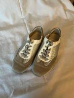 Ara Sneaker beige/weiß/silber mit Luftpolsterung Gr. 7 1/2 (41) Schleswig-Holstein - Kiel Vorschau