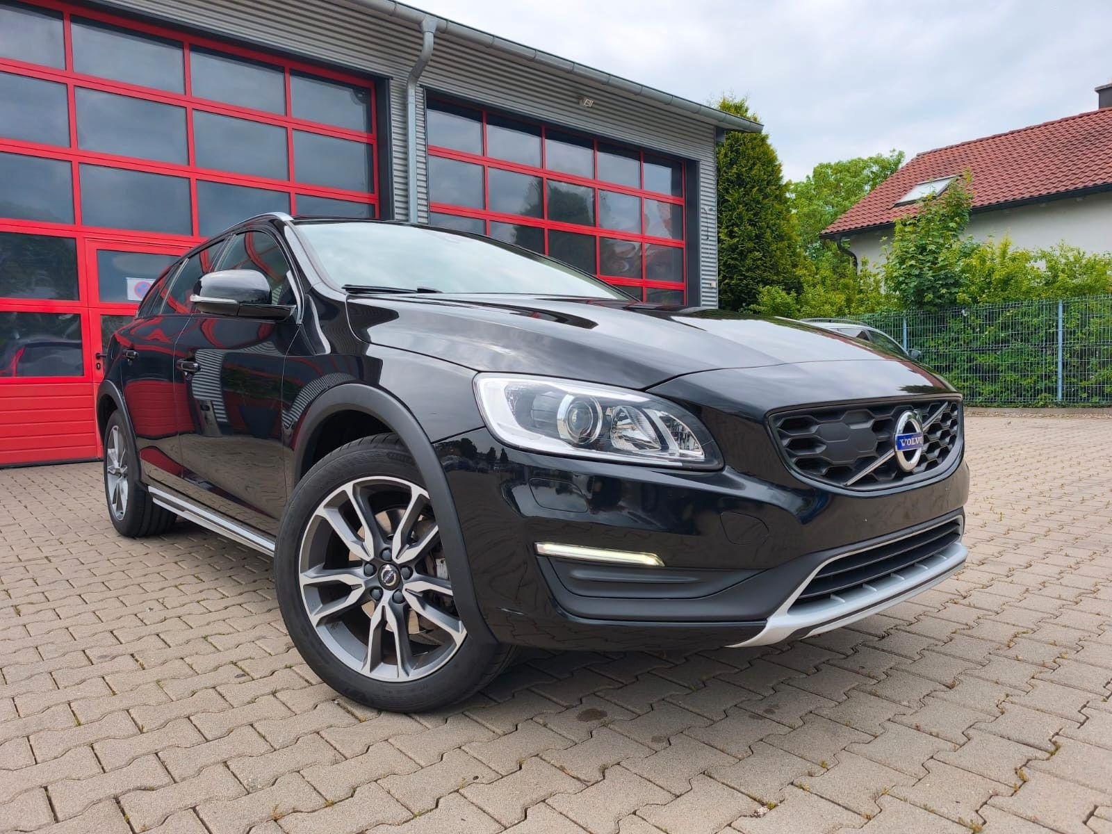 Abbildung des Autos Volvo V60 Cross Country