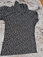 hübsches Shirt mit Kragen Thüringen - Benshausen Vorschau