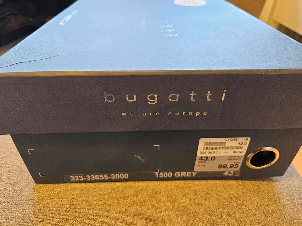 Bugatti Stiefel warm Gr.43 neu! in Stelle