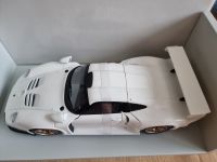 UTmodels/Minichamps Porsche 911 GT1 weiß 1996 1:18 OVP 180 966600 Bayern - Oberding Vorschau