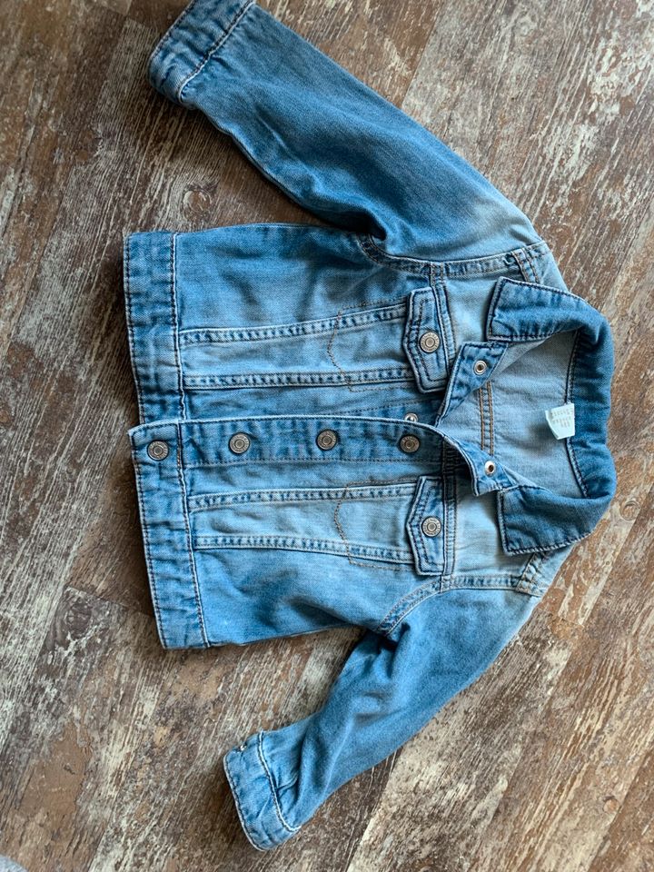 Baby Jeans Jacke / H&M / 86 in Neumünster