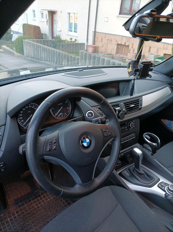 BMW X1 S Drive Automatik Getriebe TÜV 2025 in Albstadt